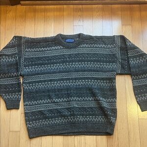 Jantzen Men's Crewneck Sweater